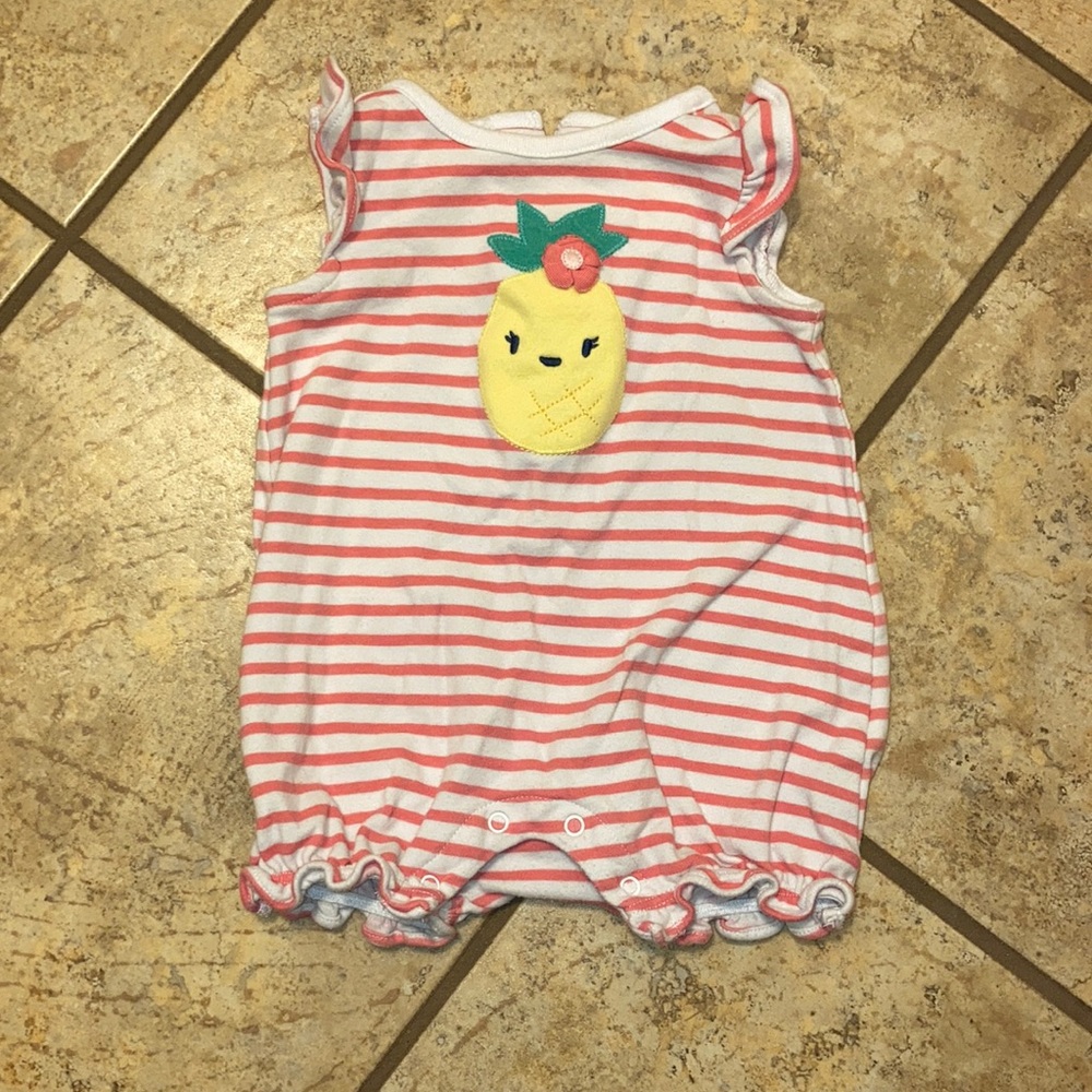 Pineapple onesie romper 3-6 month
